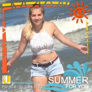 Meet your Posher, Anika